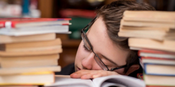 Роль дипломної роботи у навчальному процесі: важливість для студента