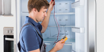 Покупать новый холодильник или починить старый?