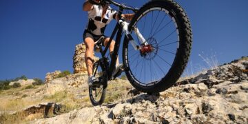 Як вибрати надійний гірський велосипед: основні критерії та рекомендації професіоналів