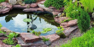 Как грамотно оформить декоративный пруд