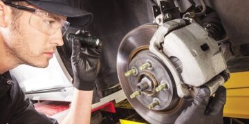 Ремонт та відновлення гальмівних колодок для вантажівок і великовантажного автотранспорту