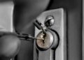 Профессиональные услуги вскрытия замков в Днепре от компании MYKEY