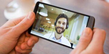 Як спілкуватися в Skype через телефон та його налаштування: переваги сервісу