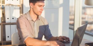 Как зарегистрировать домен: пошаговая инструкция для новичков